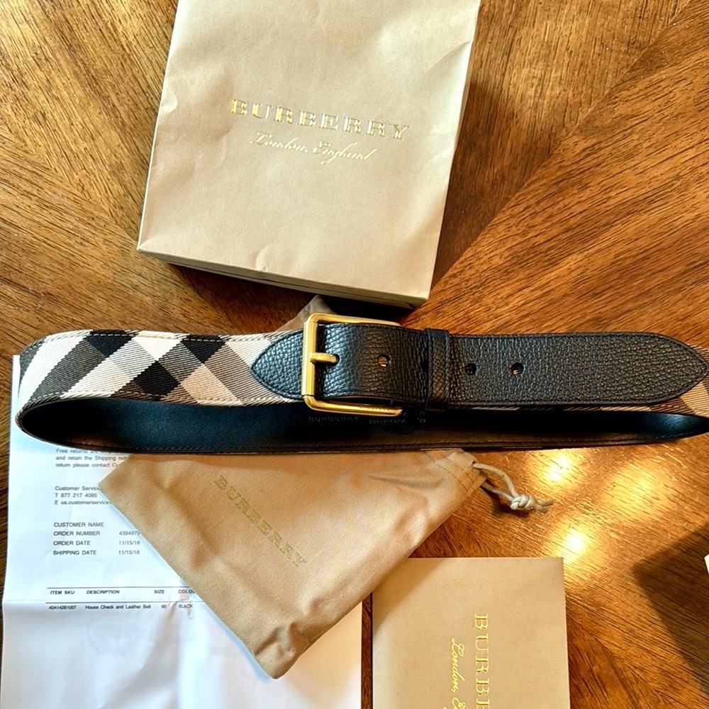 Burberry men’s belt. Size 90  house check and leather belt (black) - Picture 2 of 4